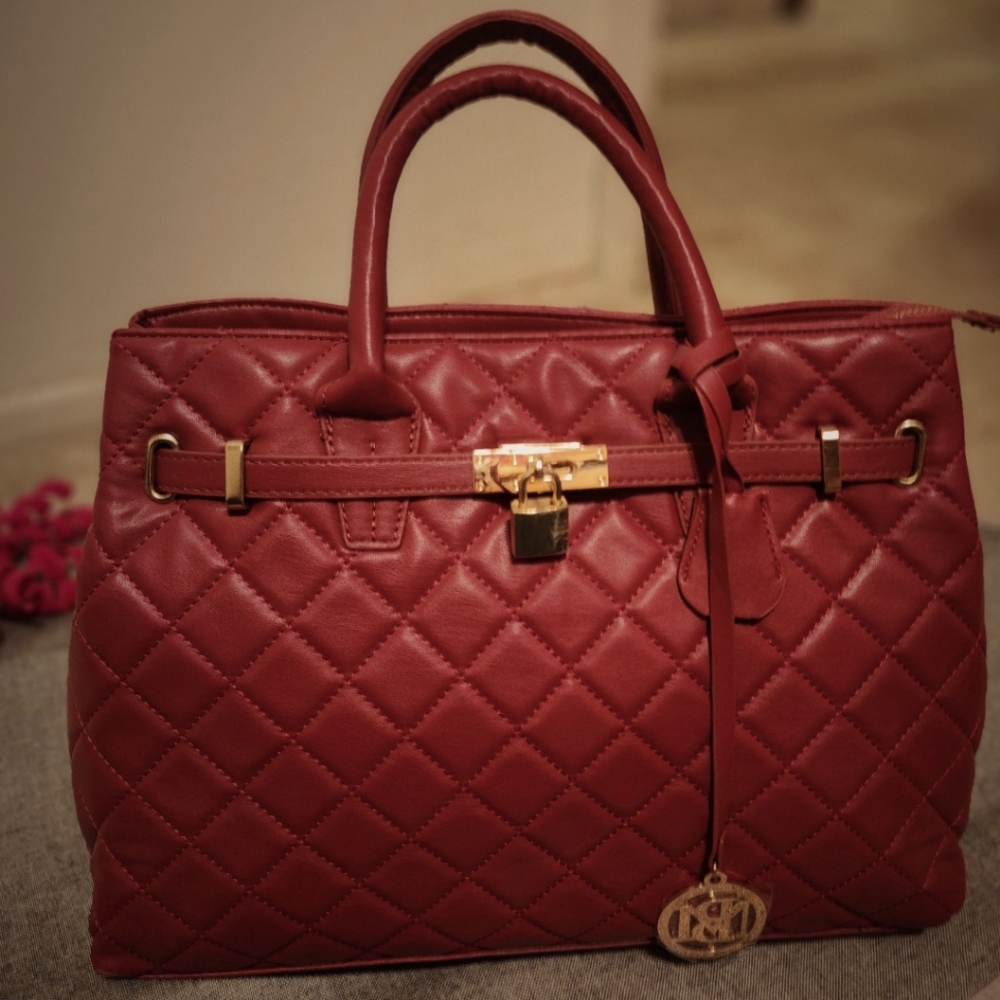 Badgley Mischka wirkin bag